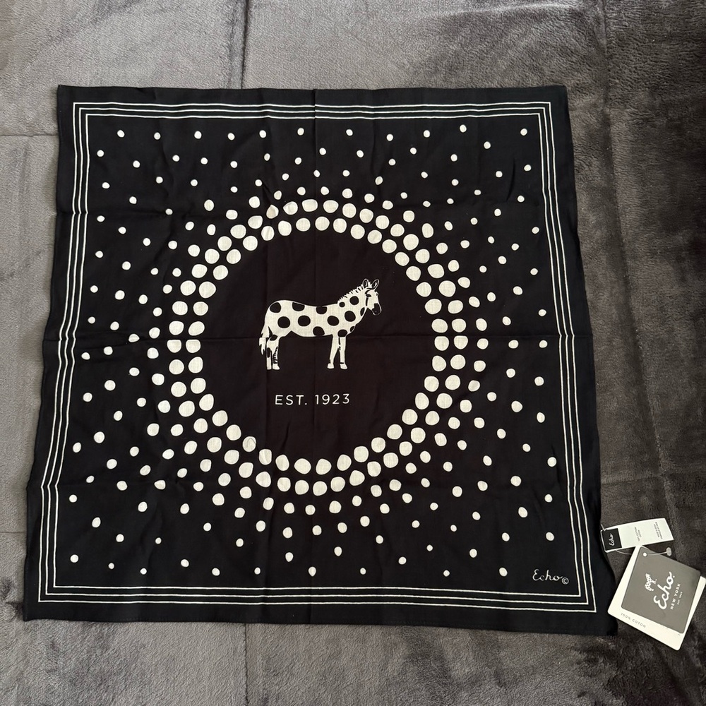 NEW Echo New York Black & White Cotton Square Scarf